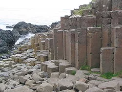 Bazaltni stupovi u Severnoj Irskoj — Giants Causeway