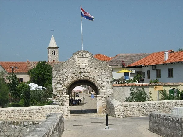 Stara primorska crkva, prostor delovanja glagoljaša
